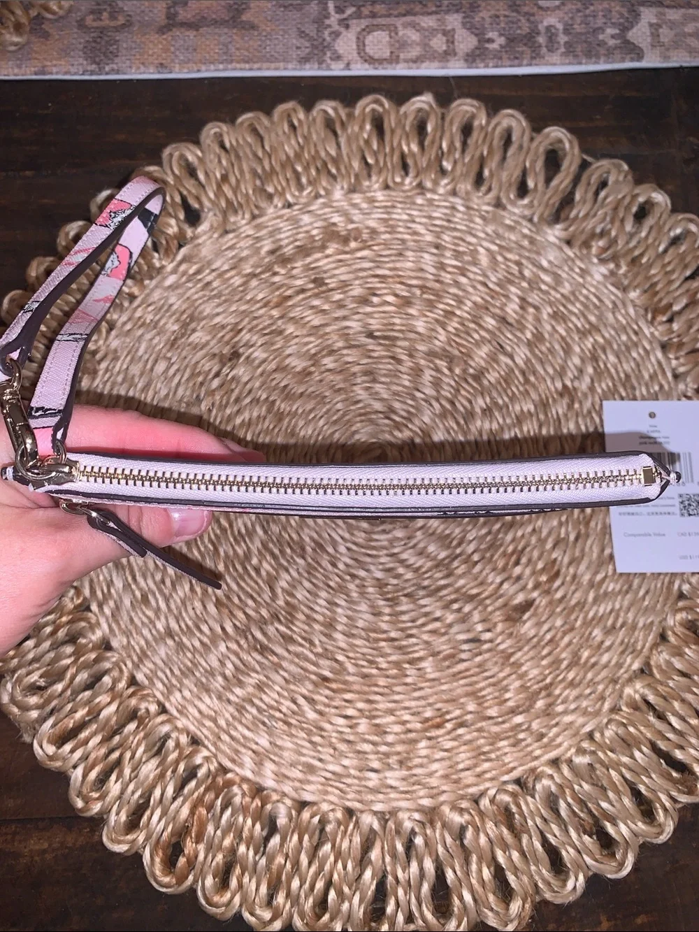 Kate spade Champagne Toss pink multi wristlet